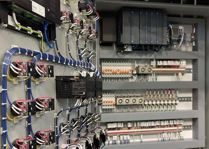 行线槽.jpg 行线槽.jpg